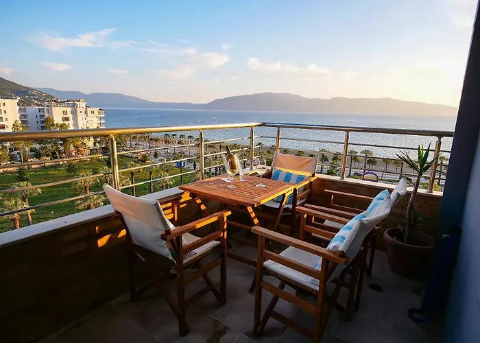 Sea Side Apartment