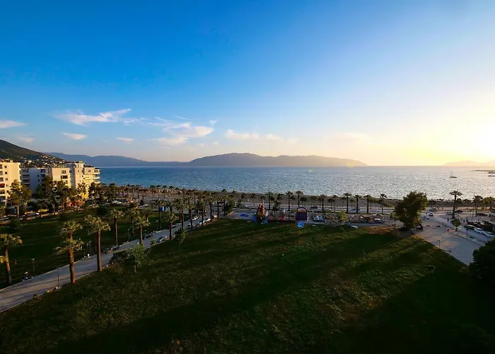 Sea Side Apartment